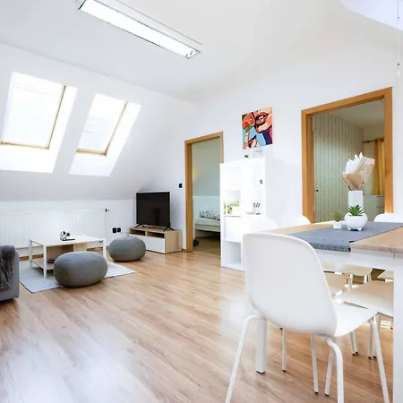 Old Town Charles * Budweis