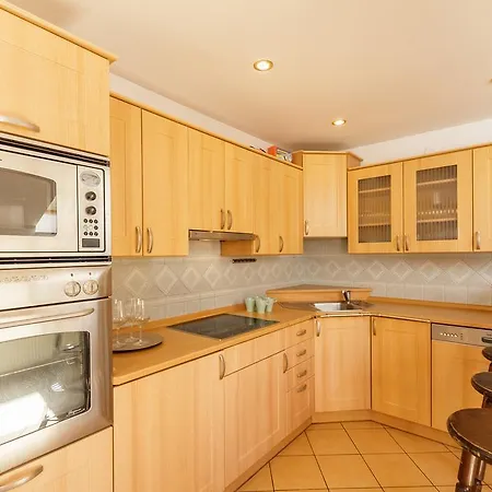 Apartment Old Town Charles Budweis